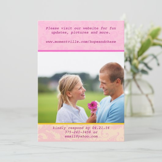 Whimsical Damask Foto Einladung zur Hochzeit (Stehend Vorderseite)