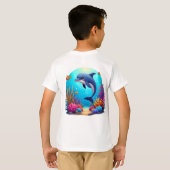Whimsical Dolphin in einem lebendigen Korallenriff T-Shirt (Schwarz voll)