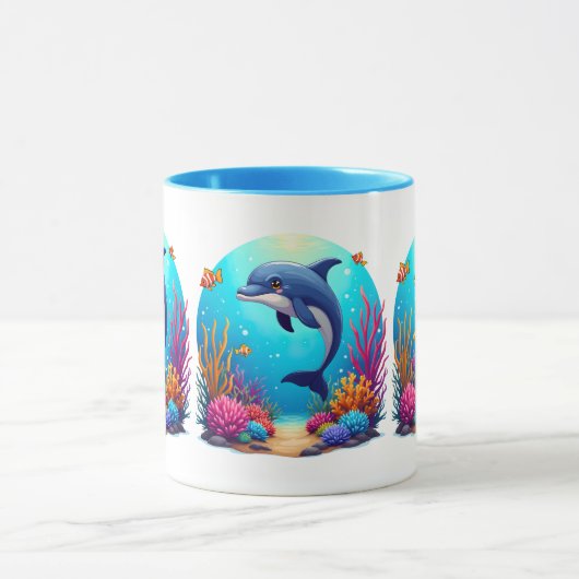 Whimsical Dolphin in einem lebendigen Korallenriff Tasse (Zentrum)