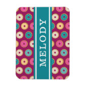 Whimsical Doughnut Pattern auf Lila Magnet (Vertikal)