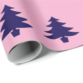 Whimsical Dunkelblaue Weihnachtsbaumen auf Light P Geschenkpapier (Rolleneckpunkt)
