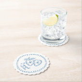 Whimsical Engaged Couple Blue Hearts Trendy Doodle Untersetzer (Vor Ort)