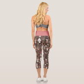 Whimsical Fair Gnomes and Mushrooms Personalized Capri Leggings (Rückseite)