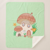 Whimsical Fairy Mushroom House Green Sherpadecke (Vorderseite)