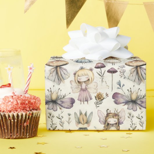 Whimsical Fairy & Mushroom Pastel Flower Garden Geschenkpapier (Geburtstagsparty)