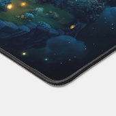 Whimsical Fantasy Forest mit leuchtend rosa Bäume Schreibtischunterlage (Ecke)