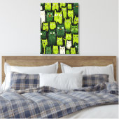 Whimsical Feline Delight - Green Doodle Cat Lover Leinwanddruck (Insitu (Schlafzimmer))