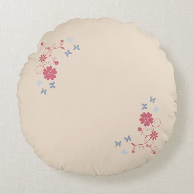 Whimsical Floral and Butterfly Akzente auf Creme Rundes Kissen (Vorderseite)