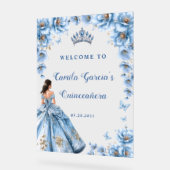 Whimsical Floral Dusty Blue Quinceañera Willkommen Acrylschild (Winkel)
