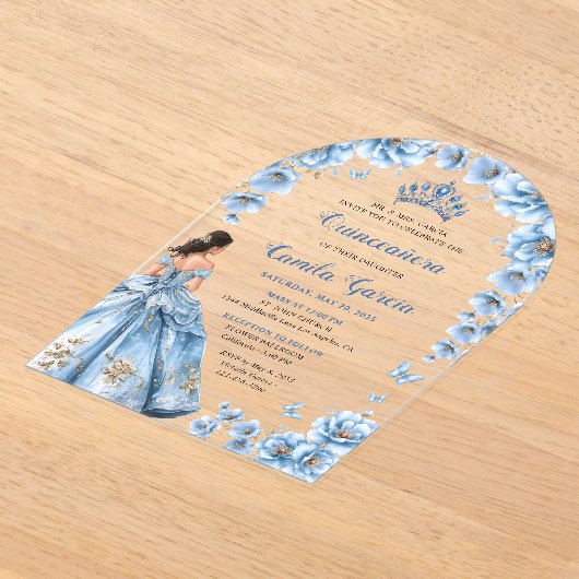 Whimsical Floral Dusty Blue Tiara Quinceañera Acryleinladungen (Ablage )
