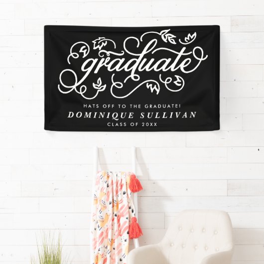 Whimsical Floral Script Black & White Abschluss Banner (Insitu)