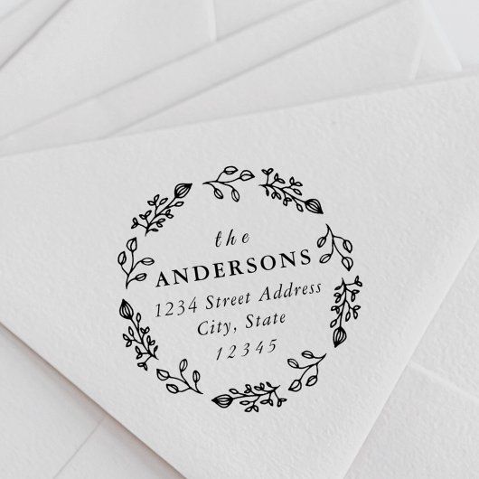 Whimsical Floral Wreath Family Name Rücksendeadres Permastempel
