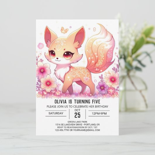 Whimsical Fox Digital Geburtstag Einladung (Stehend Vorderseite)