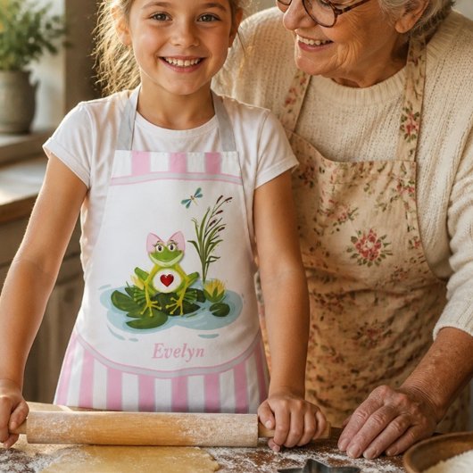 Whimsical Frosch | Rosa Streifen Personalisiertes Schürze
