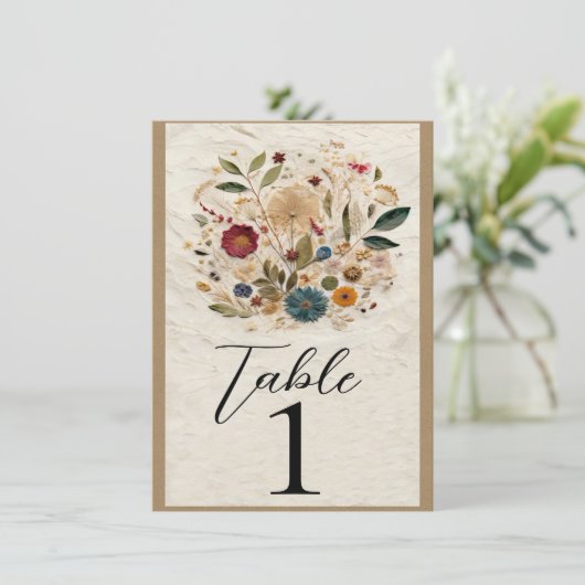 Whimsical Garden Pressed Blume Tischnummer (Stehend Vorderseite)