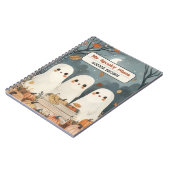 Whimsical Ghosts& Pumpkins mit Name Halloween Notizblock (Linke Seite)