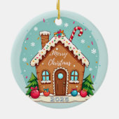 Whimsical Gingerbrett Weihnachtslandschaft im Haus Keramik Ornament (Hinten)