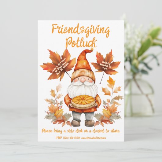 Whimsical Gnome Friendsgiving Einladung (Stehend Vorderseite)