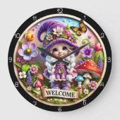 Whimsical Gnome Garden Welcome Clock Große Wanduhr (Vorderseite)