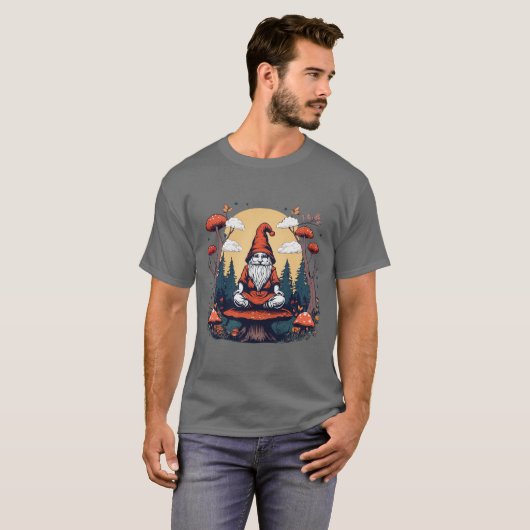 Whimsical Gnome Meditation T-Shirt (Vorne ganz)