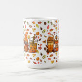 Whimsical Gnome Pumkin Latte Tasse (Zentrum)