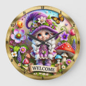 Whimsical Gnome Welcome Clock: Goldener Rahmen Große Wanduhr (Vorderseite)
