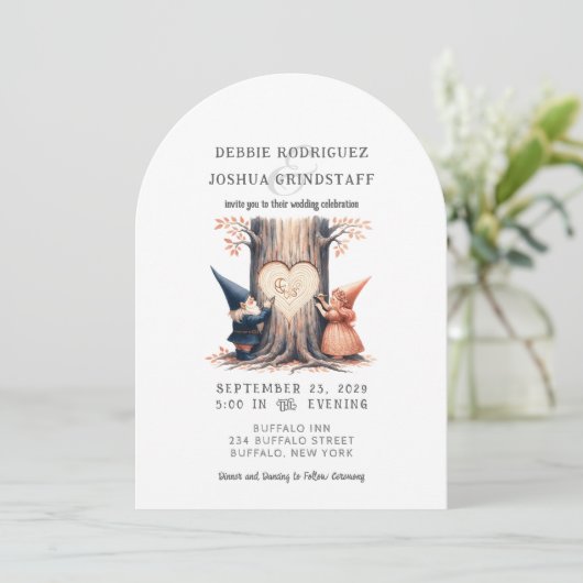 Whimsical Gnomes Fun Wedding Invitation  Einladung (Stehend Vorderseite)