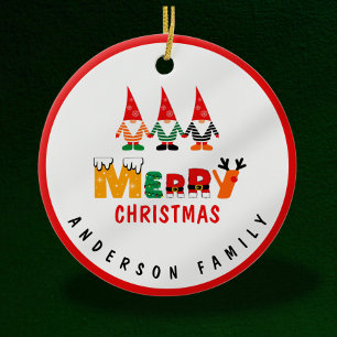 Whimsical Gnomes Playful Schriftartes Frohe Weihna Keramik Ornament