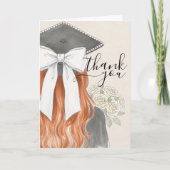 Whimsical Graduation Cap with Bow & Pearls Script Dankeskarte (Vorderseite)