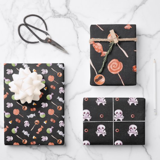 Whimsical Halloween Candy and Skulls Geschenkpapier Set (Vorderseite)