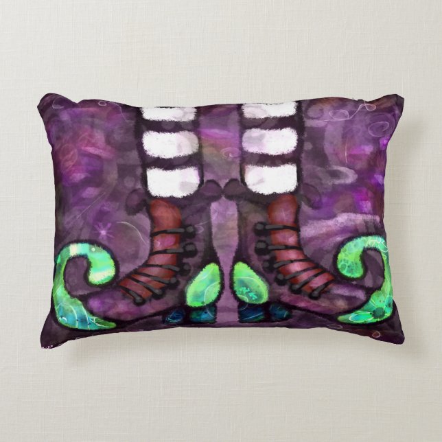 Whimsical Halloween Hexenstiefel Lila-grün Dekokissen (Vorderseite)