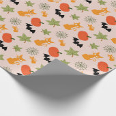 Whimsical Halloween Illustration Geschenkpapier (Ecke)