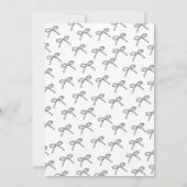 Whimsical Hand Drawn Bow Baby Dusche Einladung (Rückseite)