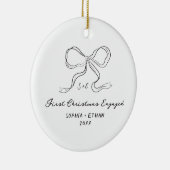Whimsical Hand Drawn Bow Erste Weihnacht Verlobt Keramik Ornament (Rechts)