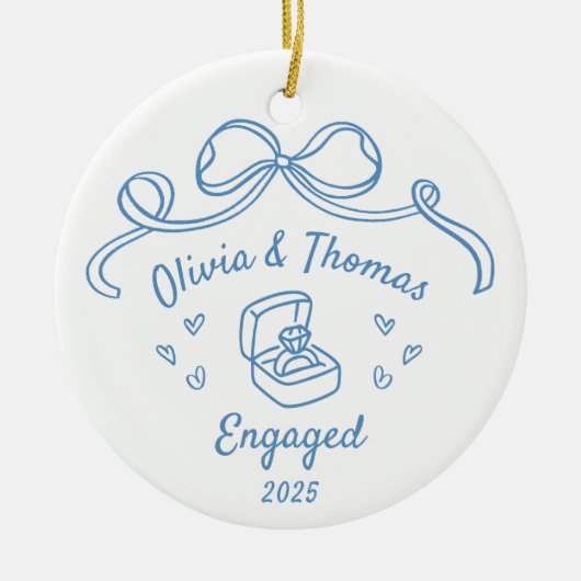 Whimsical Hand Drawn Christmas Engaged Keramik Ornament (Vorne)