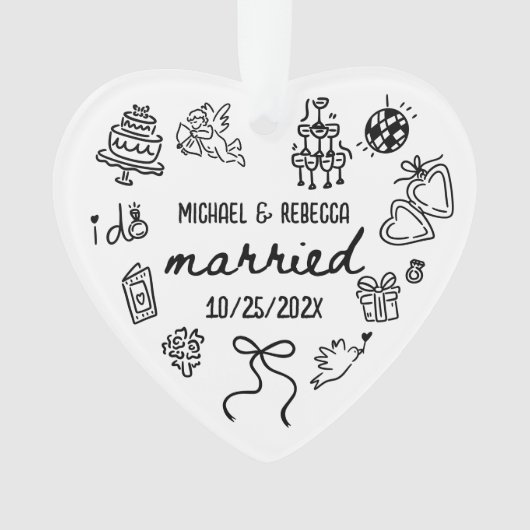 Whimsical Hand Drawn Newlyly Erste Weihnachten Ornament (Vorderseite)