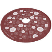 Whimsical Hand Drawn Snowflake Pattern Fleece Weihnachtsbaumdecke (Schrägansicht)