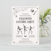 Whimsical Hand Gezeichnet Halloween Kostümeinladun Einladung (Stehend Vorderseite)