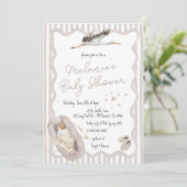 Whimsical Hand gezogen Beige Neutral Baby Dusche Einladung (Stehend Vorderseite)