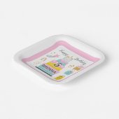 Whimsical Happy Geburtstagskind Party Pappteller (Gewinkelt)