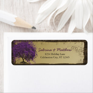 Whimsical Heart Leafed Tree Plum on Gold