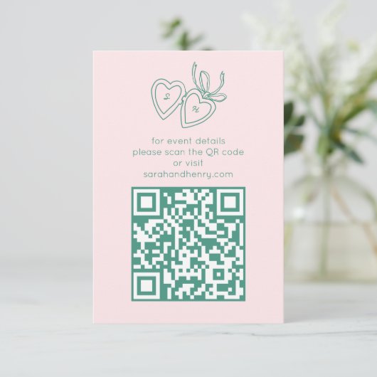 Whimsical Heart Locket Doodle Sketch CUSTOM QRCode Begleitkarte (Stehend Vorderseite)