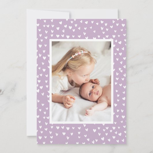 Whimsical Hearts Lavender Foto Birth Ankündigung (Rückseite)