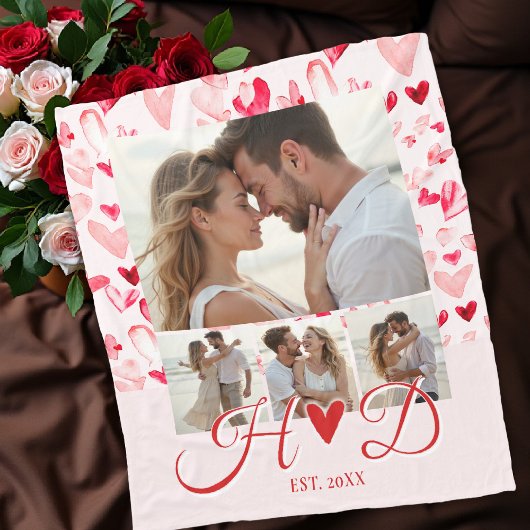 Whimsical Hearts Valentins-Monogramm-Foto-Collage Fleecedecke