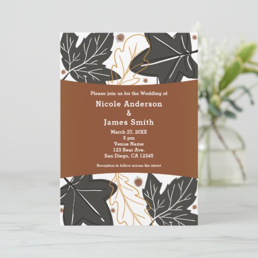 Whimsical Herbst Herbstlaube & Acorns Hochzeit Einladung (Stehend Vorderseite)