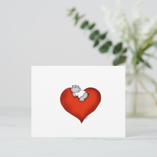 Whimsical Hippo on Heart Postkarte (Stehend Vorderseite)