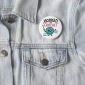 Whimsical Hooked on Crochet Button (Beispiel)