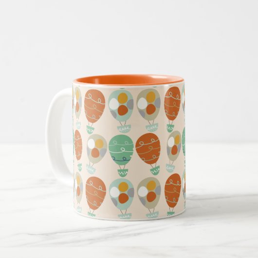 Whimsical Hot Air Ballons Zweifarbige Tasse (Vorderseite Links)