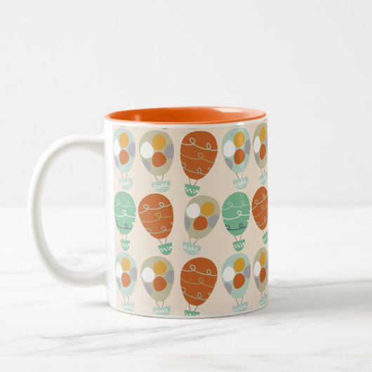 Whimsical Hot Air Ballons Zweifarbige Tasse (Links)