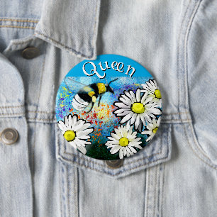 Whimsical Hummel in Gänseblümchen personalisiert Button